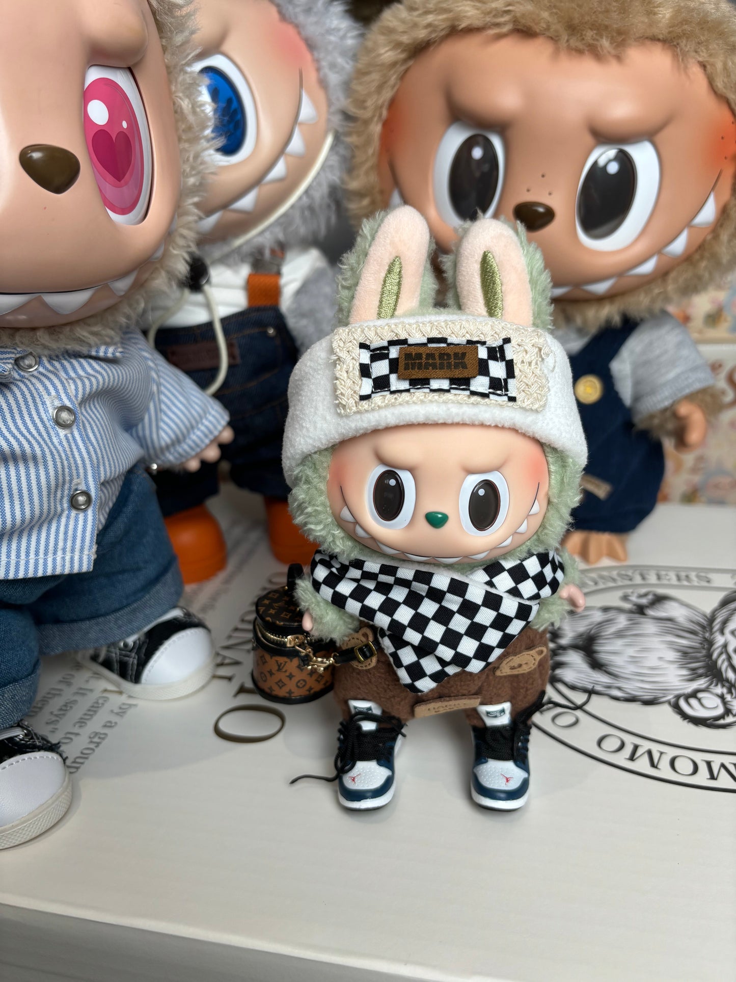 labubu winter travel set(labubu+Clothes + Shoes + Bag)